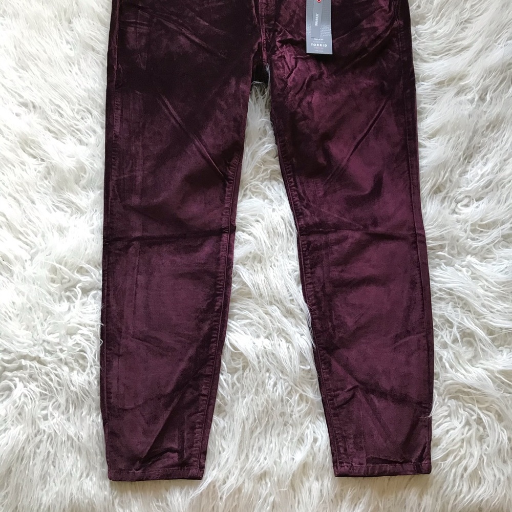🆕TORRID‎ JEGGING - STRETCH VELVET BURGUNDY PURPLE - Picture 11 of 16